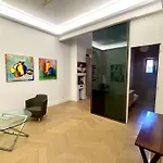 Gallery Art Flat Near The Colosseum And Domus Aurea