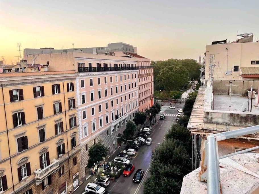 Gallery Art Flat Near The Colosseum And Domus Aurea Rome