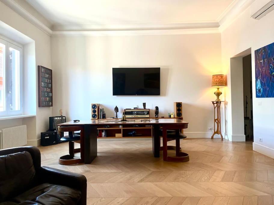 Gallery Art Flat Near The Colosseum And Domus Aurea Apartment *