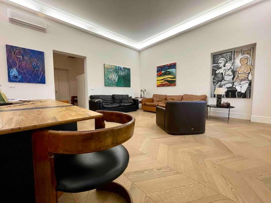Apartment Gallery Art Flat Near The Colosseum And Domus Aurea *