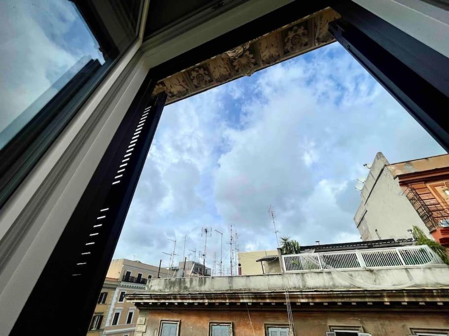 Apartment Gallery Art Flat Near The Colosseum And Domus Aurea Rome